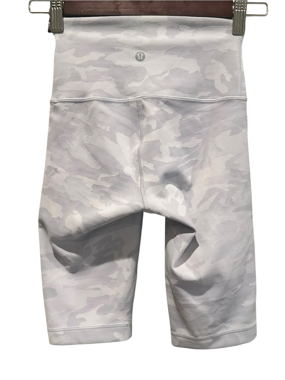 LULULEMON Wunder Under HR Short 10” Alpine White Gray Camo Ribbed Biker Size 0 - Picture 5 of 10